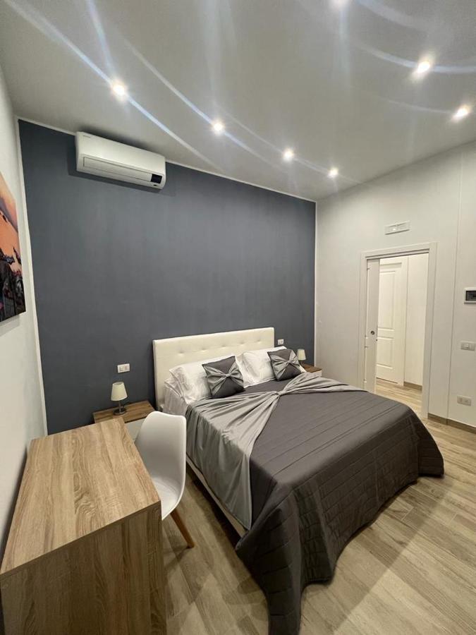 فندق Goldenhouse نابولي المظهر الخارجي الصورة